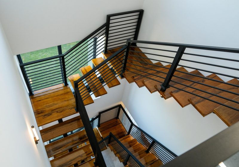 Escalier à pas décalé : combien ça coûte vraiment ?