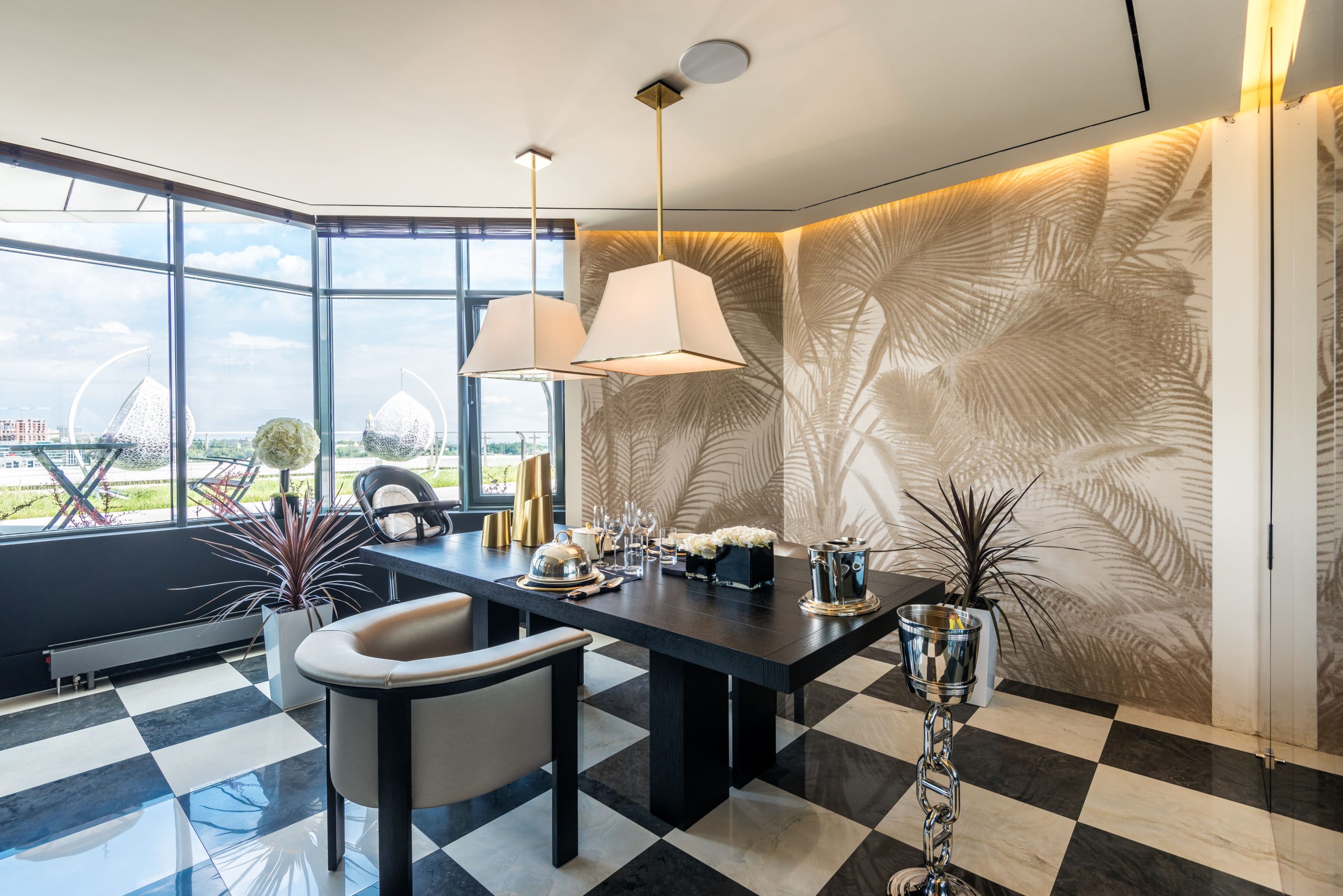 Salle à manger moderne avec mobilier contemporain et décor luxe